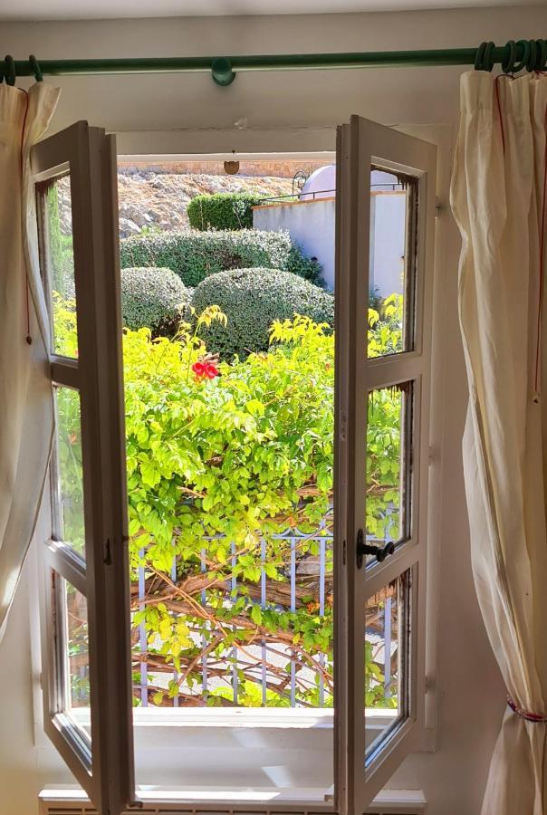 Ferienwohnung Hameau Des Amandiers - Vue Mer, Golf Et Vignes Saint-Cyr-sur-Mer Exterior foto