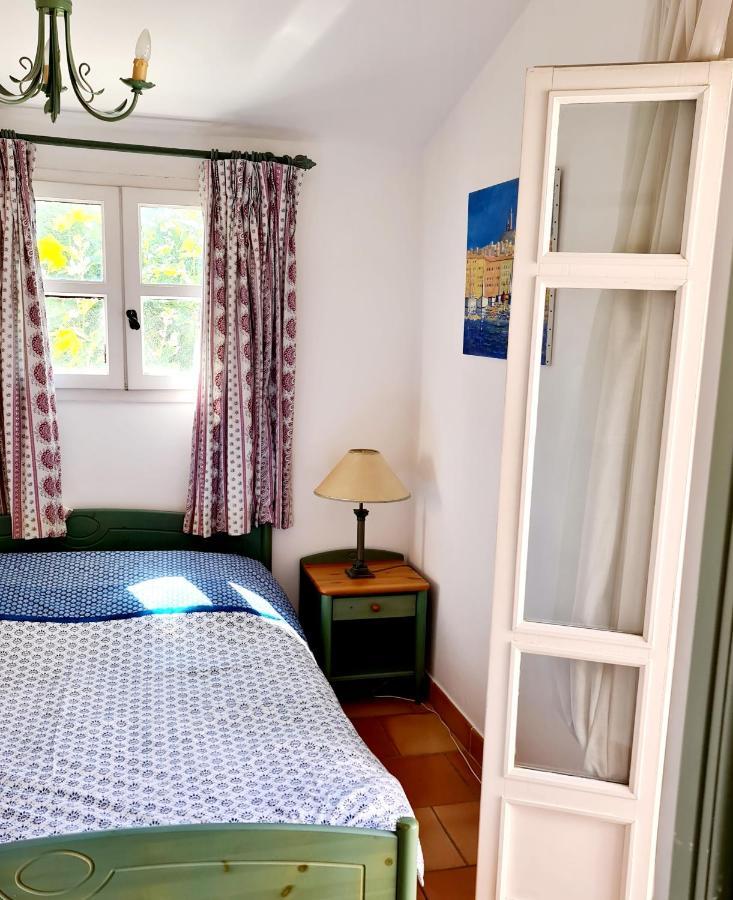 Ferienwohnung Hameau Des Amandiers - Vue Mer, Golf Et Vignes Saint-Cyr-sur-Mer Exterior foto