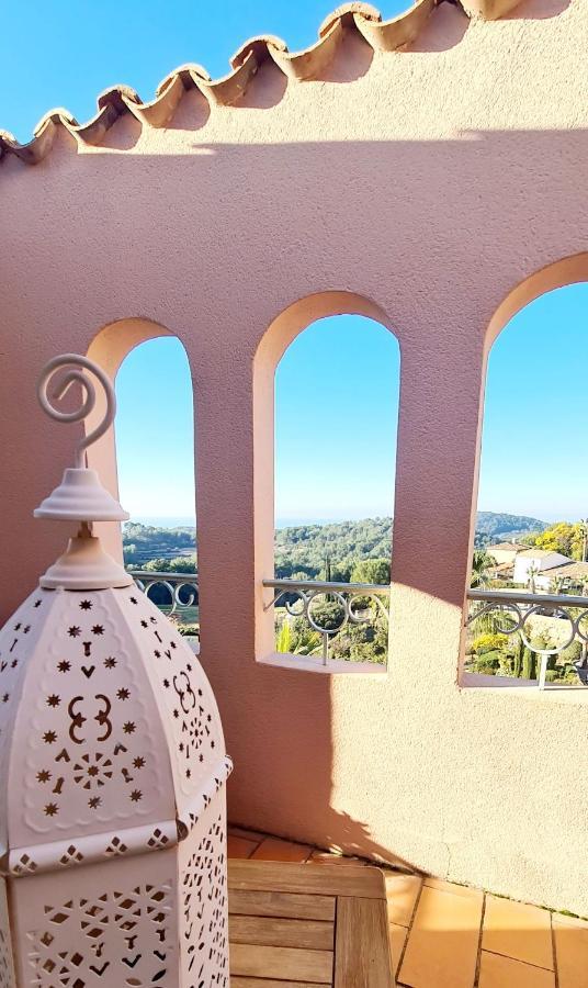 Ferienwohnung Hameau Des Amandiers - Vue Mer, Golf Et Vignes Saint-Cyr-sur-Mer Exterior foto